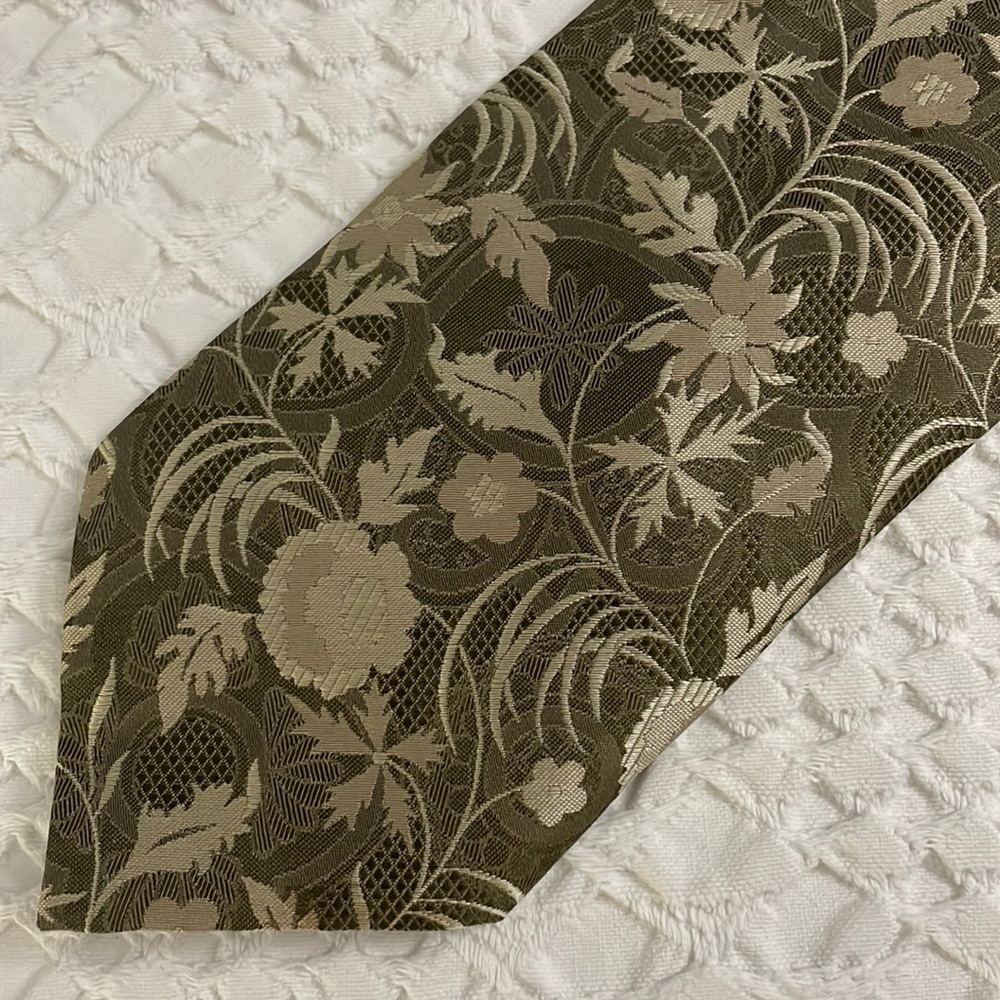 Valentino 100% Silk ‘Made in Italy’ Tie